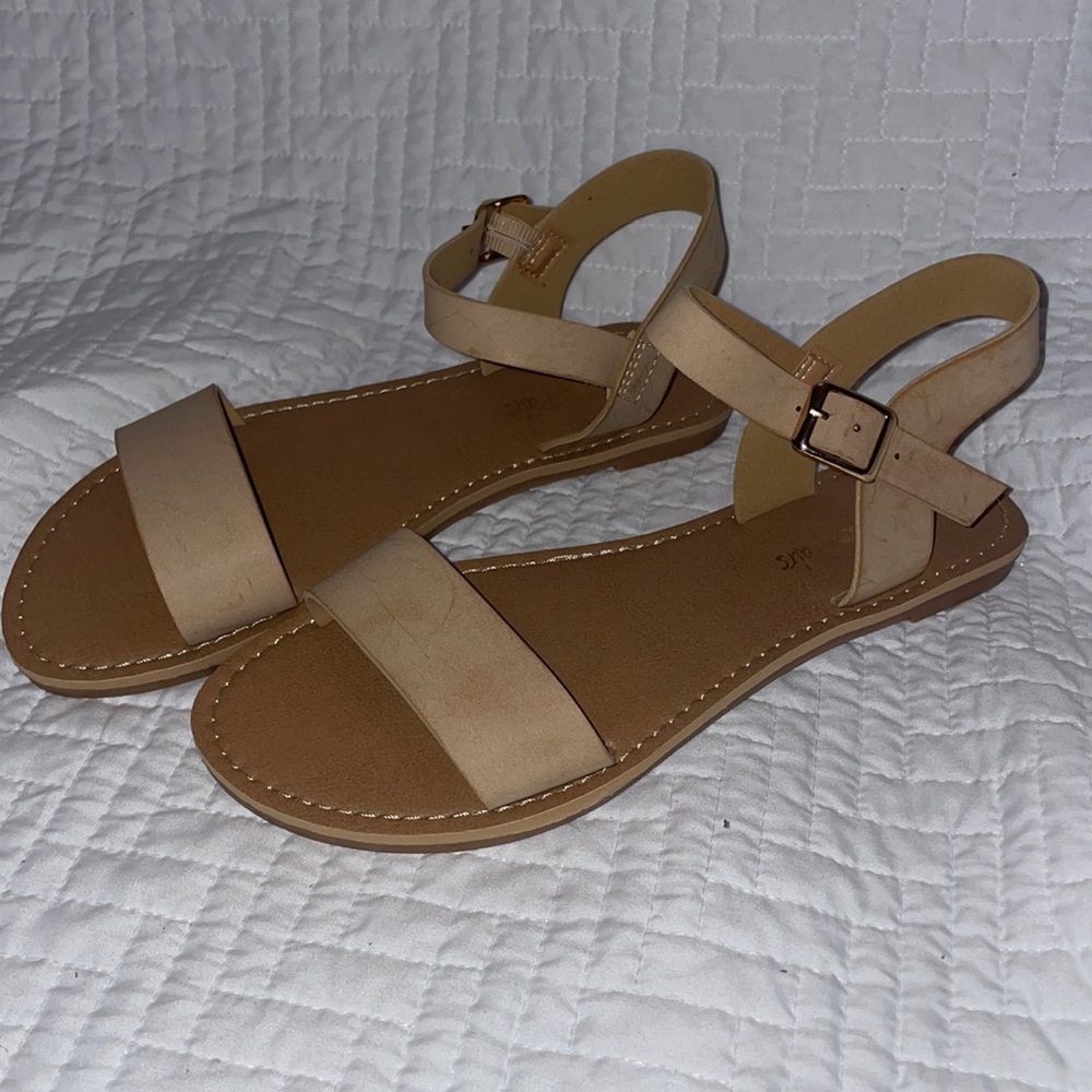 Dreampairs Nude Sandals size 6